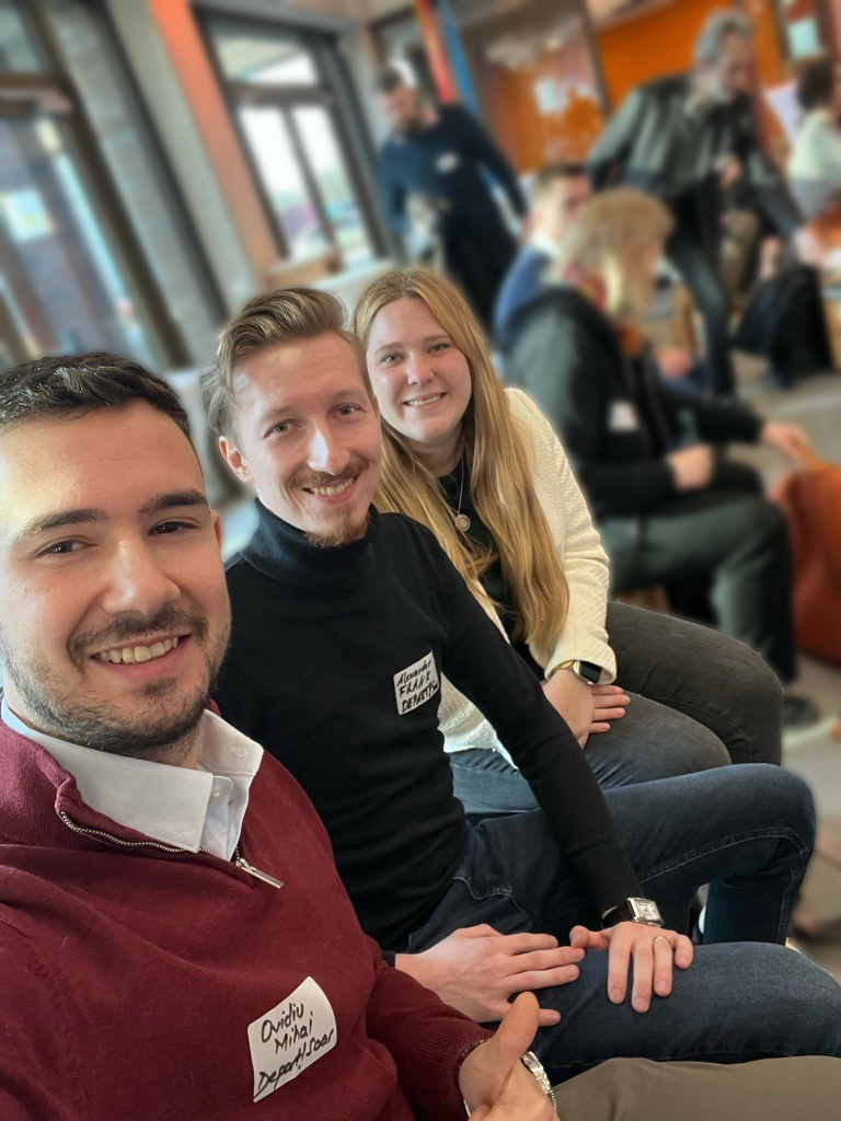 Teammitglieder bei der Lernwerkstatt